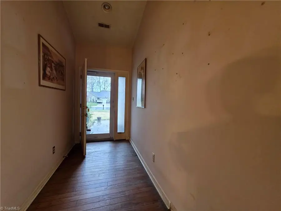 4106 Broadacres Drive, Greensboro, NC 27407 - #3