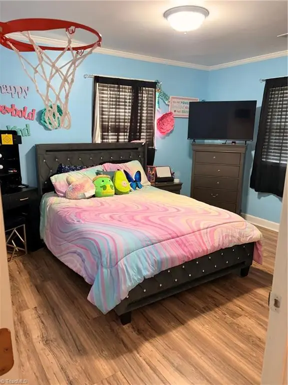 814 Parkwood Street, Burlington, NC 27215 - #2