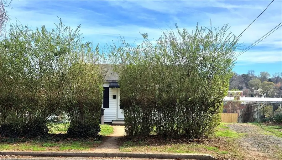 833 Haywood Street, Winston Salem, NC 27105 - #2