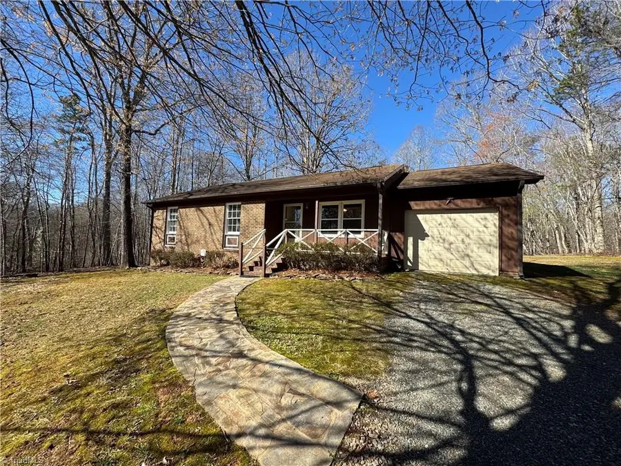 1055 Brookridge Drive, Walnut Cove, NC 27052 - #3