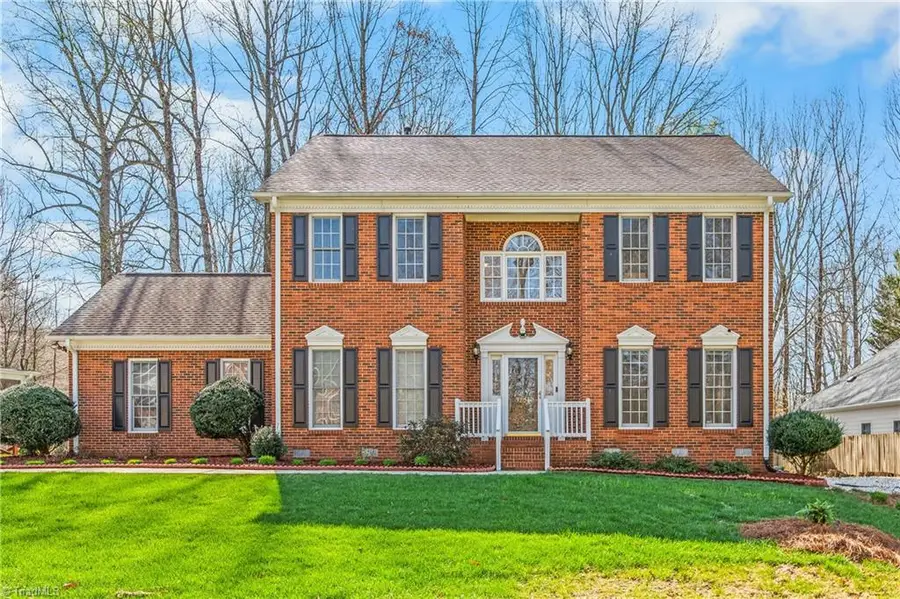 3204 Peninsula Drive, Jamestown, NC 27282 - #2