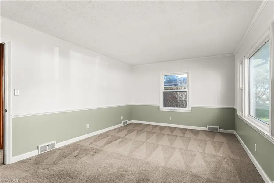 509 Duke Street, Thomasville, NC 27360 - #3