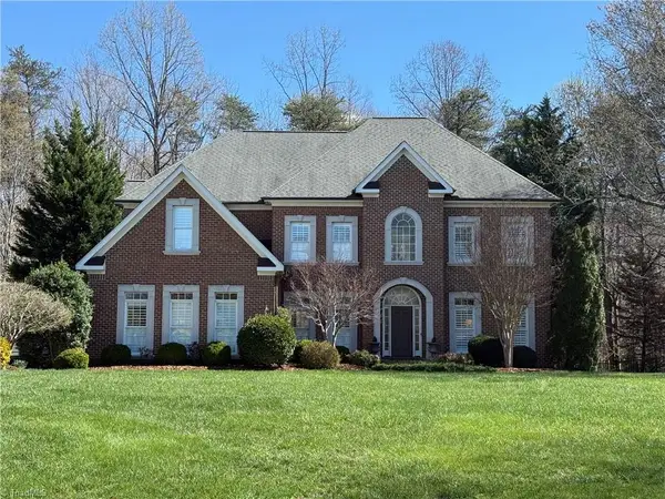 7626 Henson Forest Drive, Summerfield, NC 27358