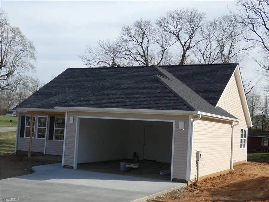 105 Hickory Street, Yadkinville, NC 27055 - #3