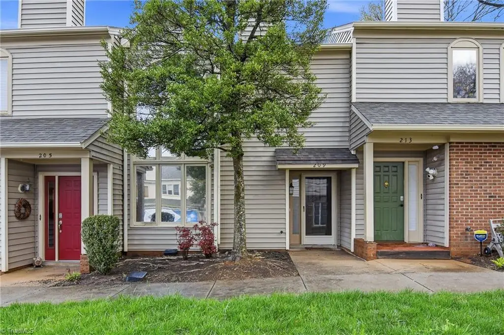 209 Tanners Mill Court, Winston Salem, NC 27101 - #1