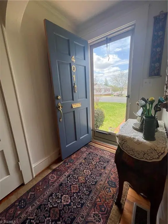 401 Westover Drive, Lexington, NC 27292 - #3