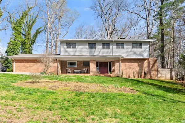 5313 Montevista Drive, Greensboro, NC 27407