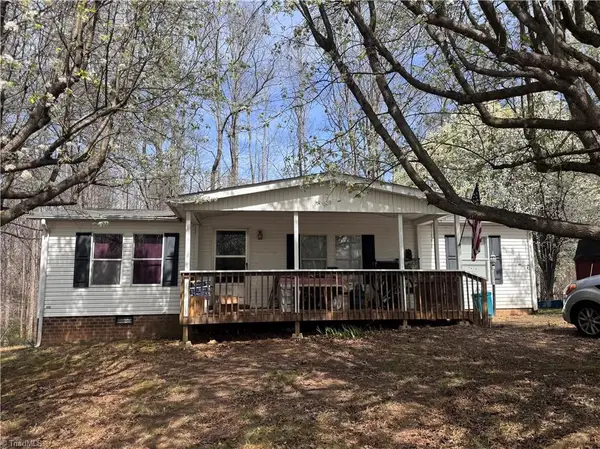 2205 Luffman Road, Ronda, NC 28670