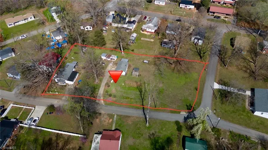 208 Aberdeen Drive, Lexington, NC 27292 - #2