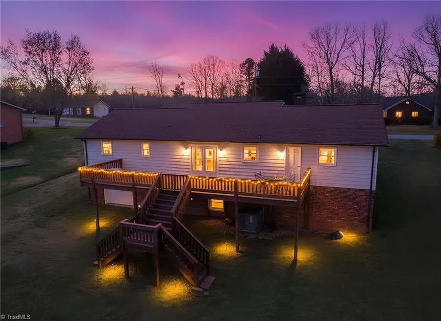 544 Three Oaks Drive, Hays, NC 28635 - #2