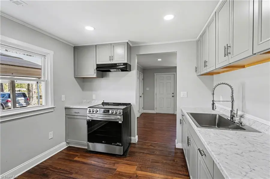 504 Ellwood Drive, High Point, NC 27260 - #3