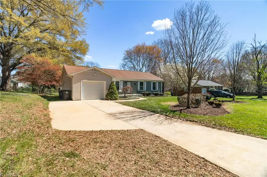 1015 Gales Avenue, Winston Salem, NC 27103 - #3