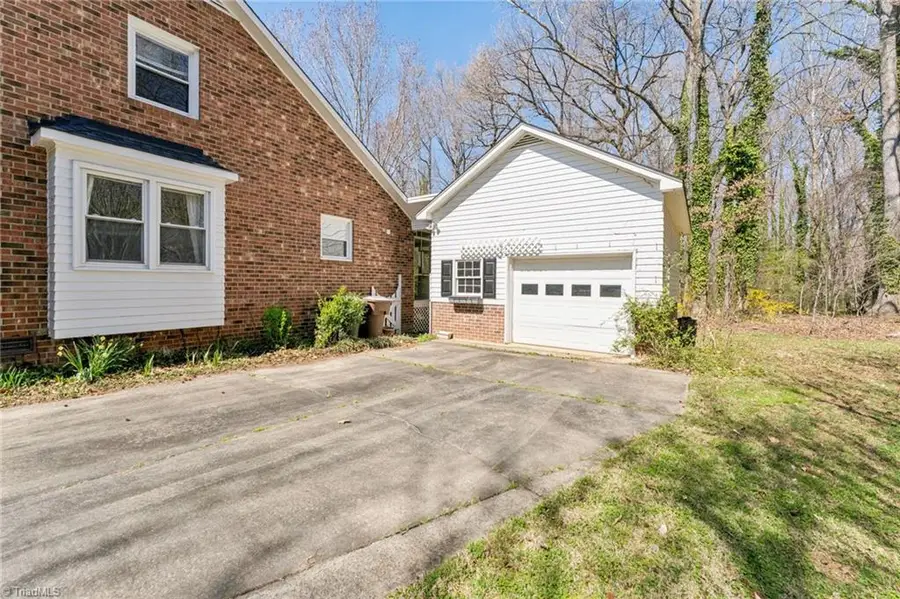 6 Natchez Court, Greensboro, NC 27455 - #3