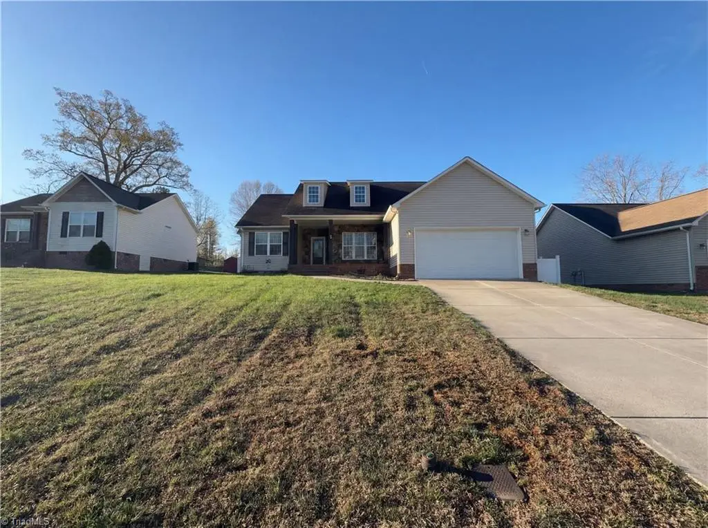 42 Harris Farm Court, Thomasville, NC 27360 - #1