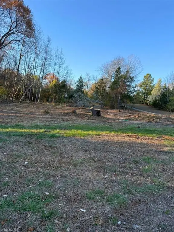 2034 Sabrina Lake Court, Winston-Salem, NC 27127