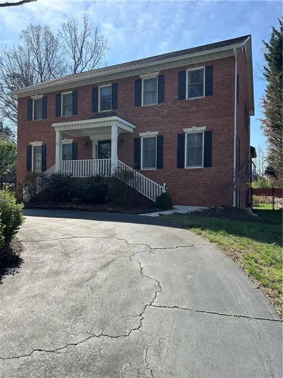 1736 Huntington Woods Court, Winston-Salem, NC 27103