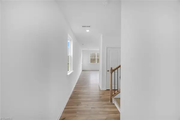 5266 Amaryllis Way, Winston-Salem, NC 27104