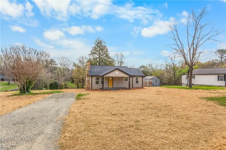 5424 Us Highway 21, Jonesville, NC 28642 - #2