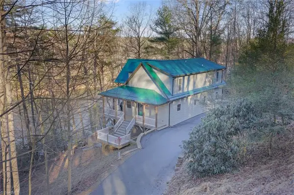 490 Blue Heron Lane, Wilkesboro, NC 28697