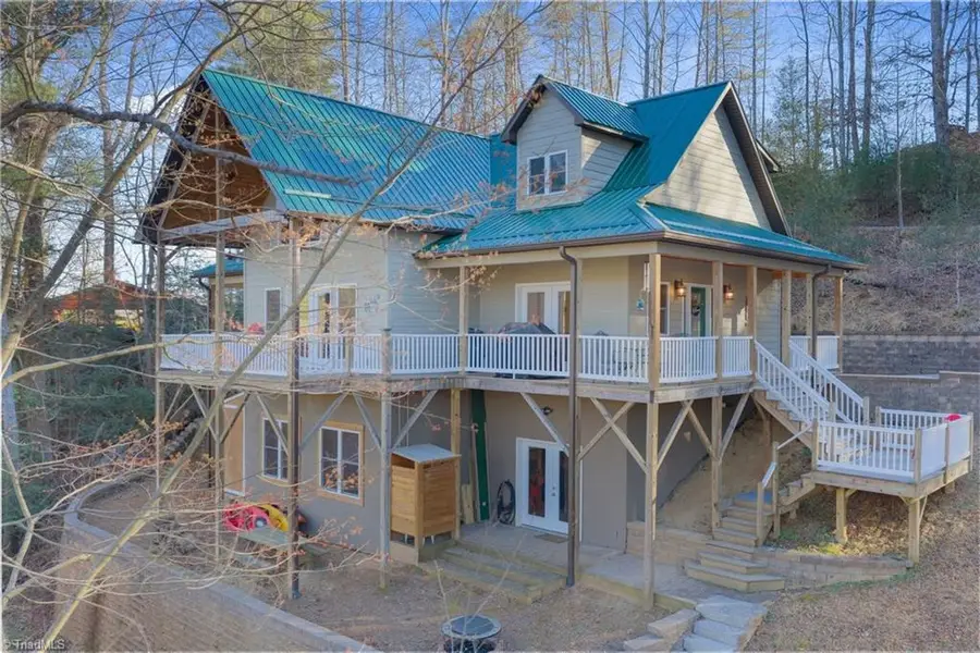 490 Blue Heron Lane, Wilkesboro, NC 28697 - #2