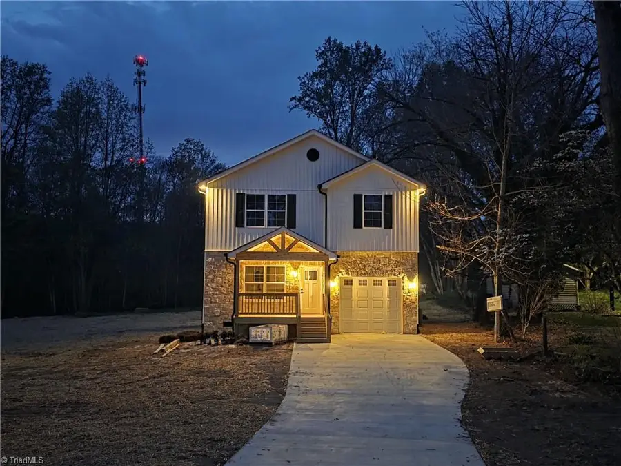 534 Virginia Drive, Yadkinville, NC 27055 - #2