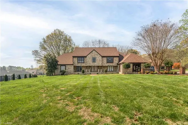 5890 Clouds Harbor Trail, Clemmons, NC 27012