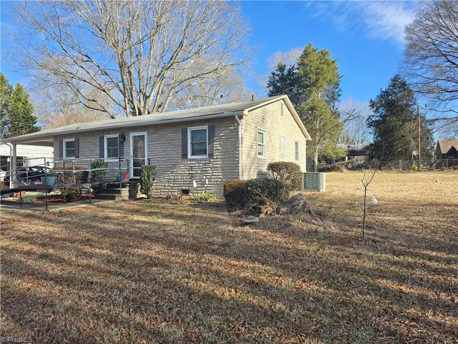 499 Raymond Street, Mocksville, NC 27028 - #2
