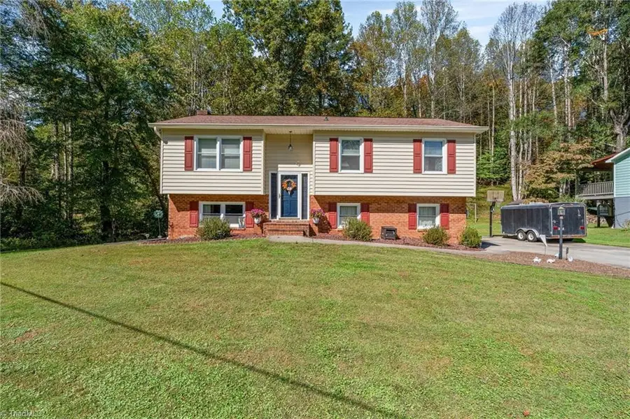 0328 Country Club Road, Wilkesboro, NC 28697 - #3