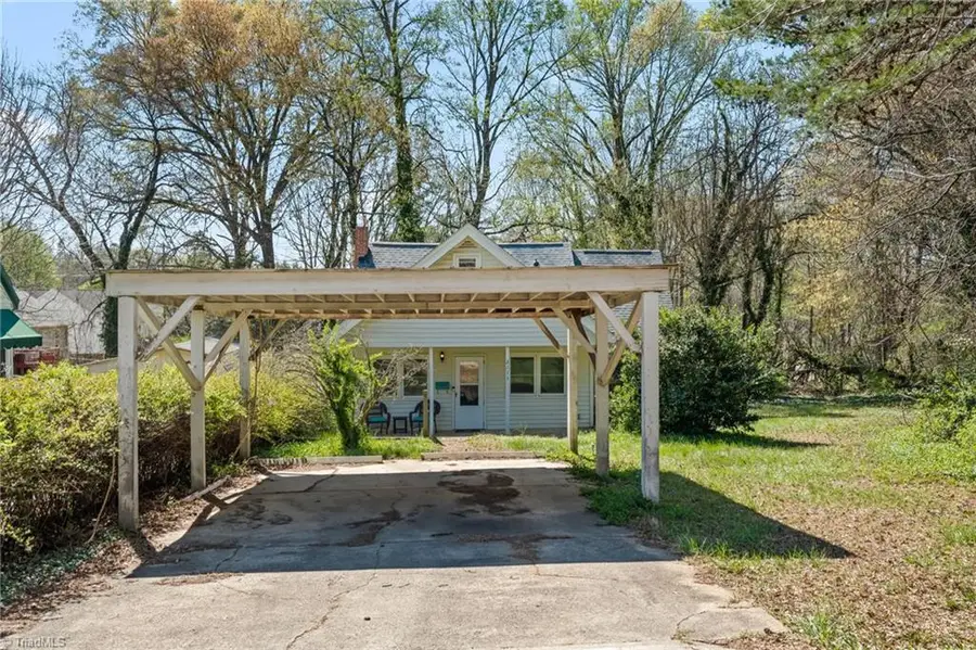 2211 S Hawthorne Road, Winston Salem, NC 27103 - #2