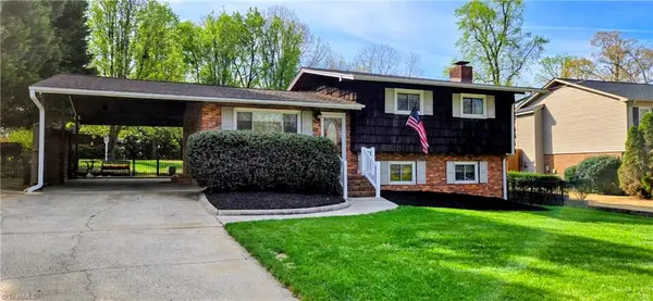 105 Mendenhall Road, Jamestown, NC 27282