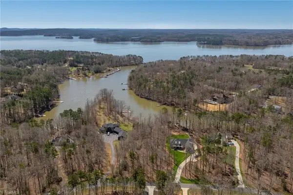 337 Starboard Reach, Lexington, NC 27292