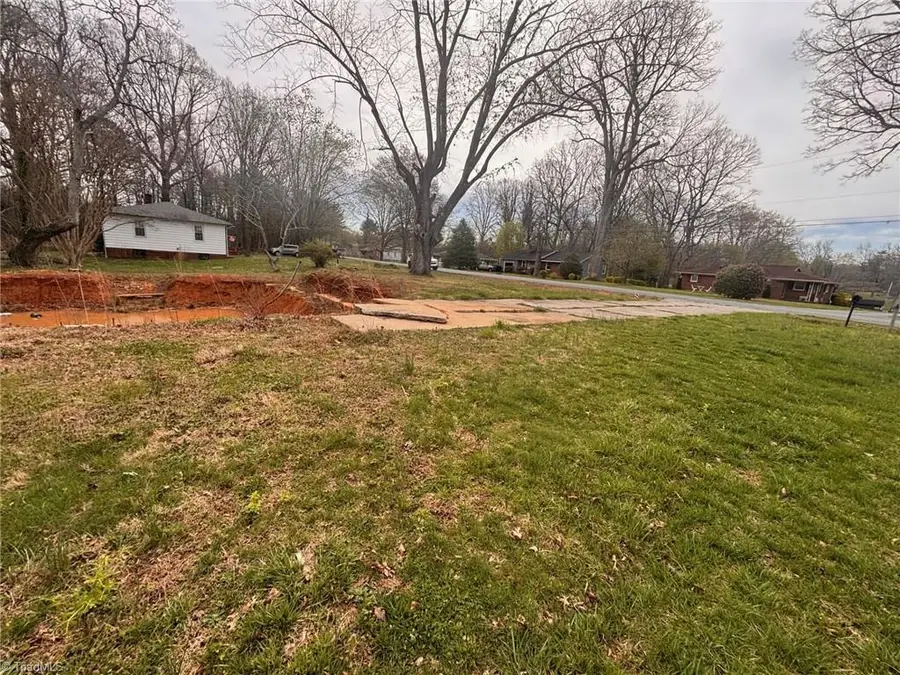 1637 Sanford Drive, Winston Salem, NC 27105 - #2