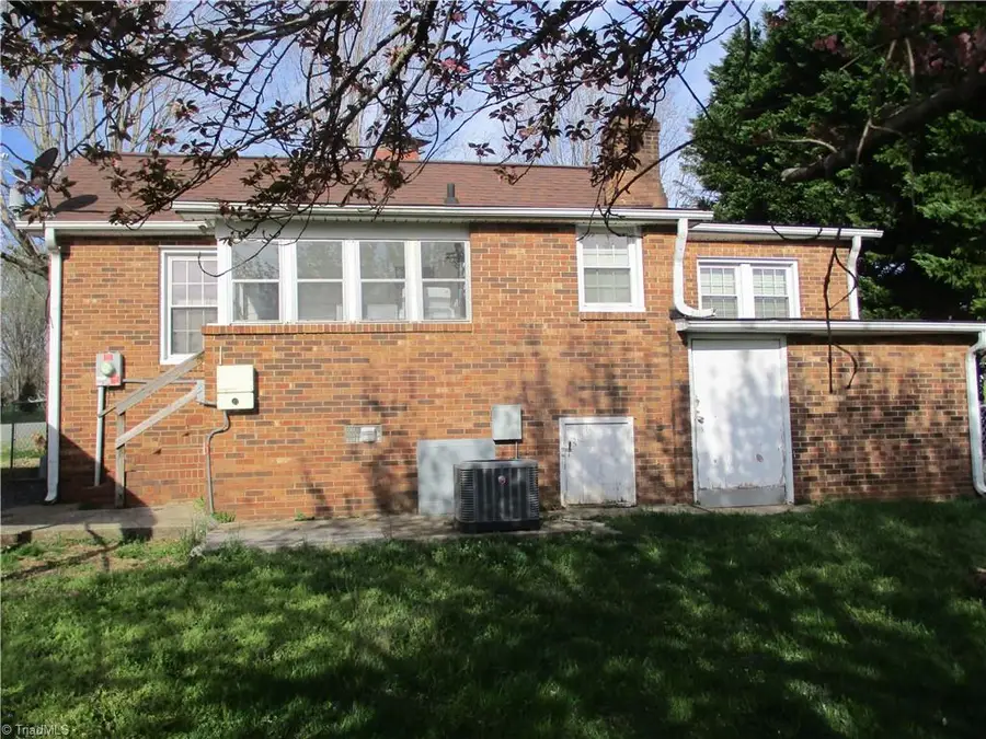 4236 Robertson Drive, Winston Salem, NC 27101 - #2