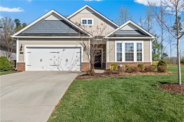 5237 Garnet Hill Drive, Clemmons, NC 27012