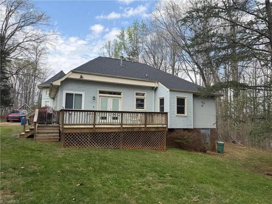 140 White Oak Circle, Reidsville, NC 27320 - #3