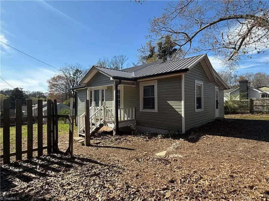 408 Queens Road, Asheboro, NC 27203 - #3