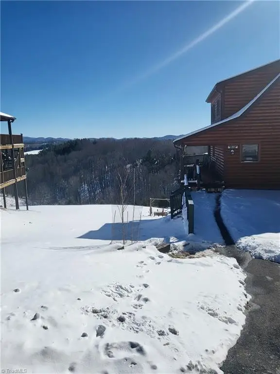 139 Thunder Road, Piney Creek, NC 28663 - #2