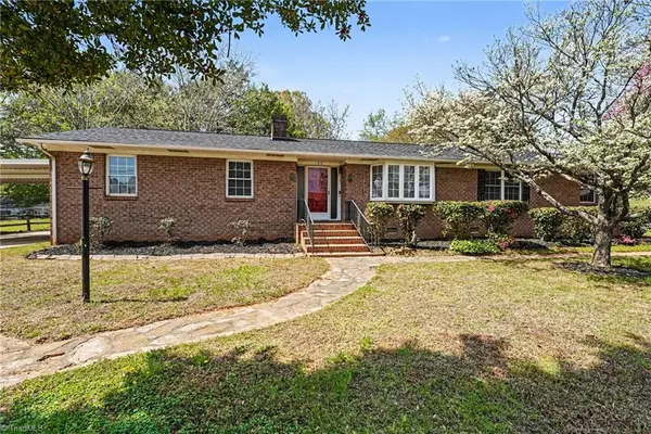 100 Kenwood Lane, Lexington, NC 27295