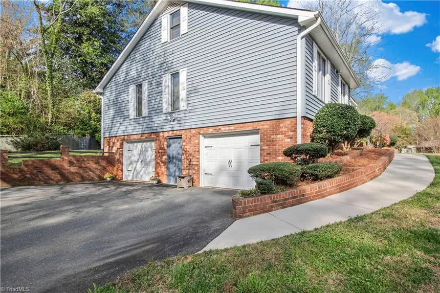 3494 La Casa Boulevard, Winston Salem, NC 27105 - #3