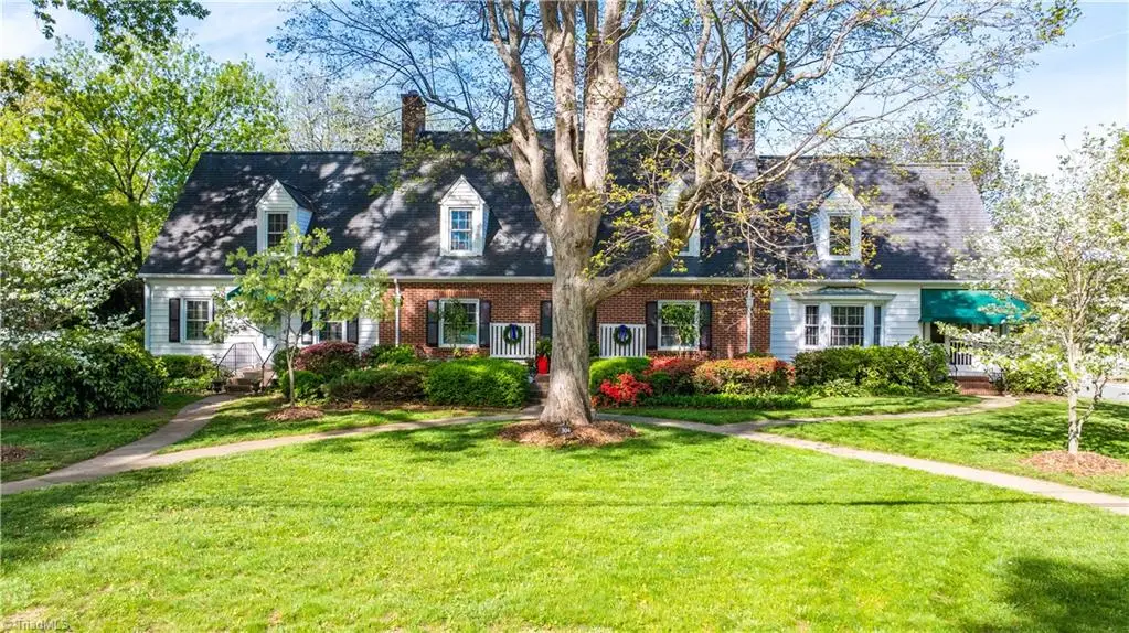 304 S Fayetteville Street, Liberty, NC 27298 - #1