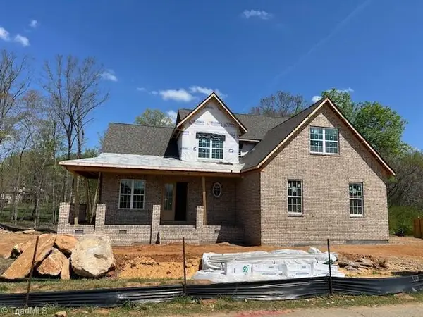 8602 Parkchester Place, Oak Ridge, NC 27310