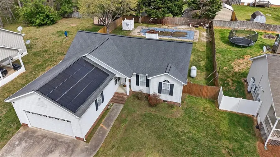 11 Oak Meadow Lane, Thomasville, NC 27360 - #2