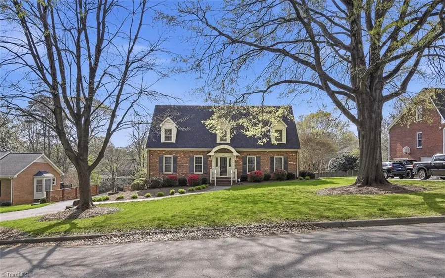 1011 Greenhurst Road, Winston Salem, NC 27104 - #3