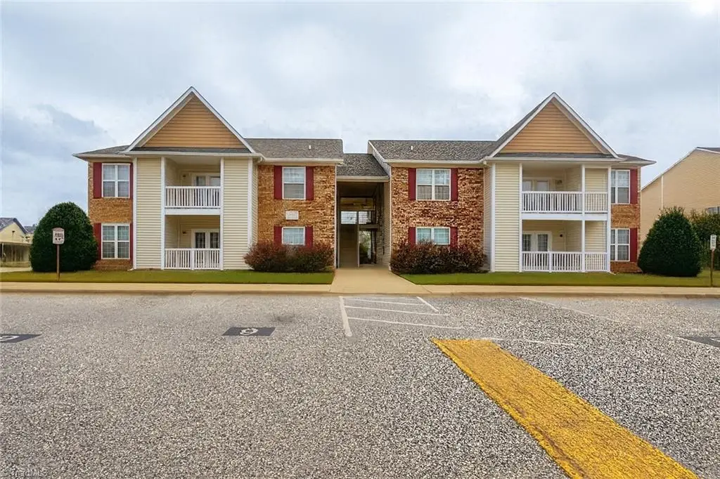 1328 Kershaw Loop #101, Fayetteville, NC 28314 - #1