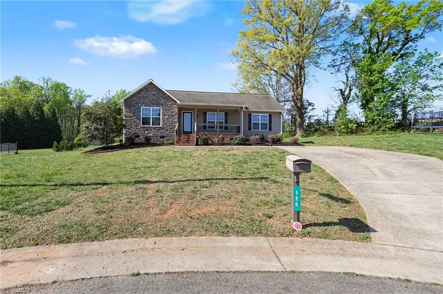 126 Camino Drive, Thomasville, NC 27360 - #3