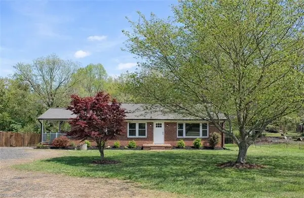 1907 Us Highway 29 Bus, Reidsville, NC 27320