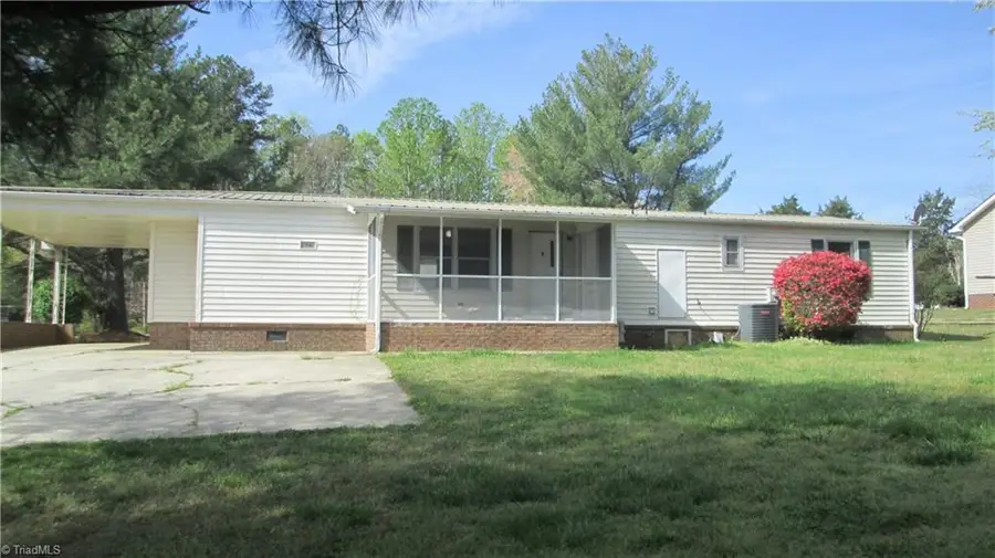 93 Jeff Avenue, Lexington, NC 27292 - #2