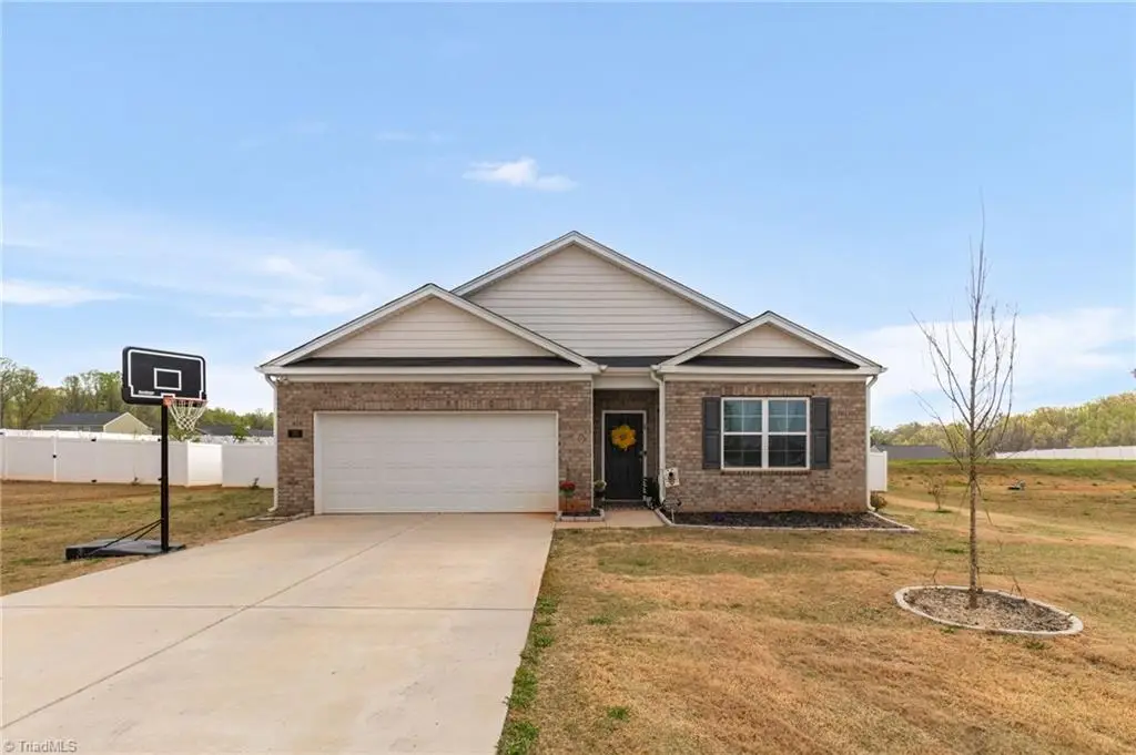 199 Bunting Drive, Lexington, NC 27295 - #1