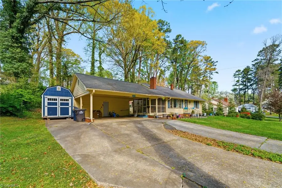 416 Woodsway Drive, Lexington, NC 27292 - #2