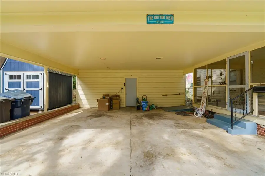 416 Woodsway Drive, Lexington, NC 27292 - #3